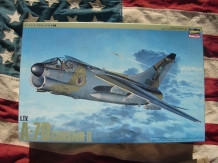 images/productimages/small/A-7D CORSAIR II 1;48 Hasegawa doos.jpg